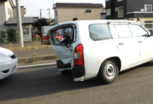 玉突き事故に遭った